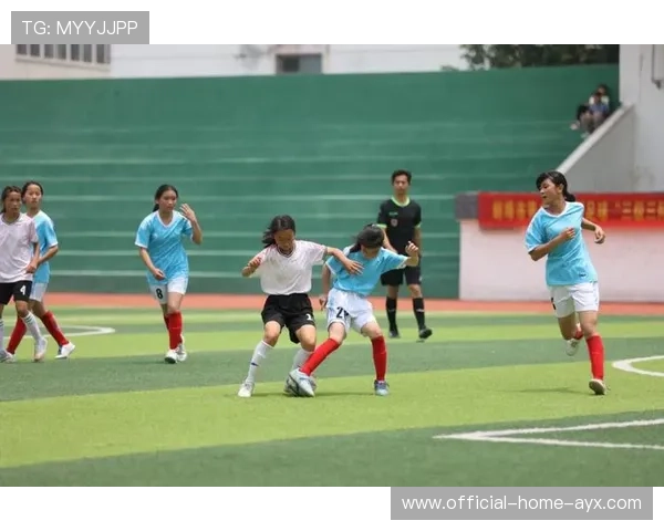 青年女子足球联赛推广活动提高参赛率，青少年女子足球队